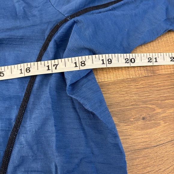 Icebreaker Merino 200 Oasis Long Sleeve Crewe Thermal Top 100% Merino Blue Men’s - Picture 6 of 7